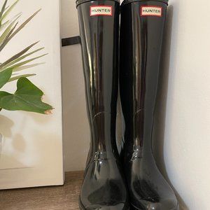 Hunter Women's Original Tall Rain Boot - Black in Size 9